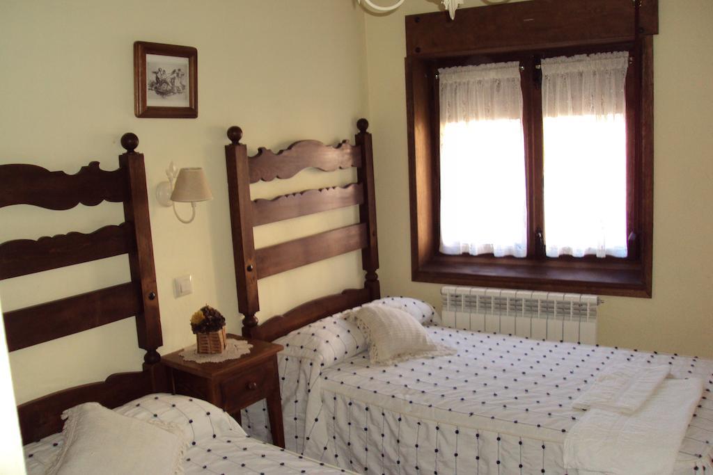 Maison d'hôtes Artesano I Y III à Navarredonda Chambre photo